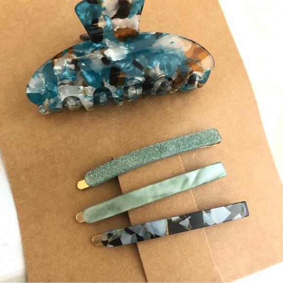 Accessories - ❄️(5/$30) Berry Womens Accessories Hair 4 Piece Acrylic Blue Multi